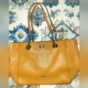 COACH 57107 TURNLOCK  BROWN LEATHER SHOULDER TOTE BAG